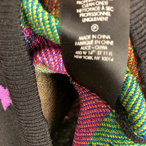 Alice + Oliva Black  & Multi Color Star Cropped Sweater - Size  M - Picture 5 of 5